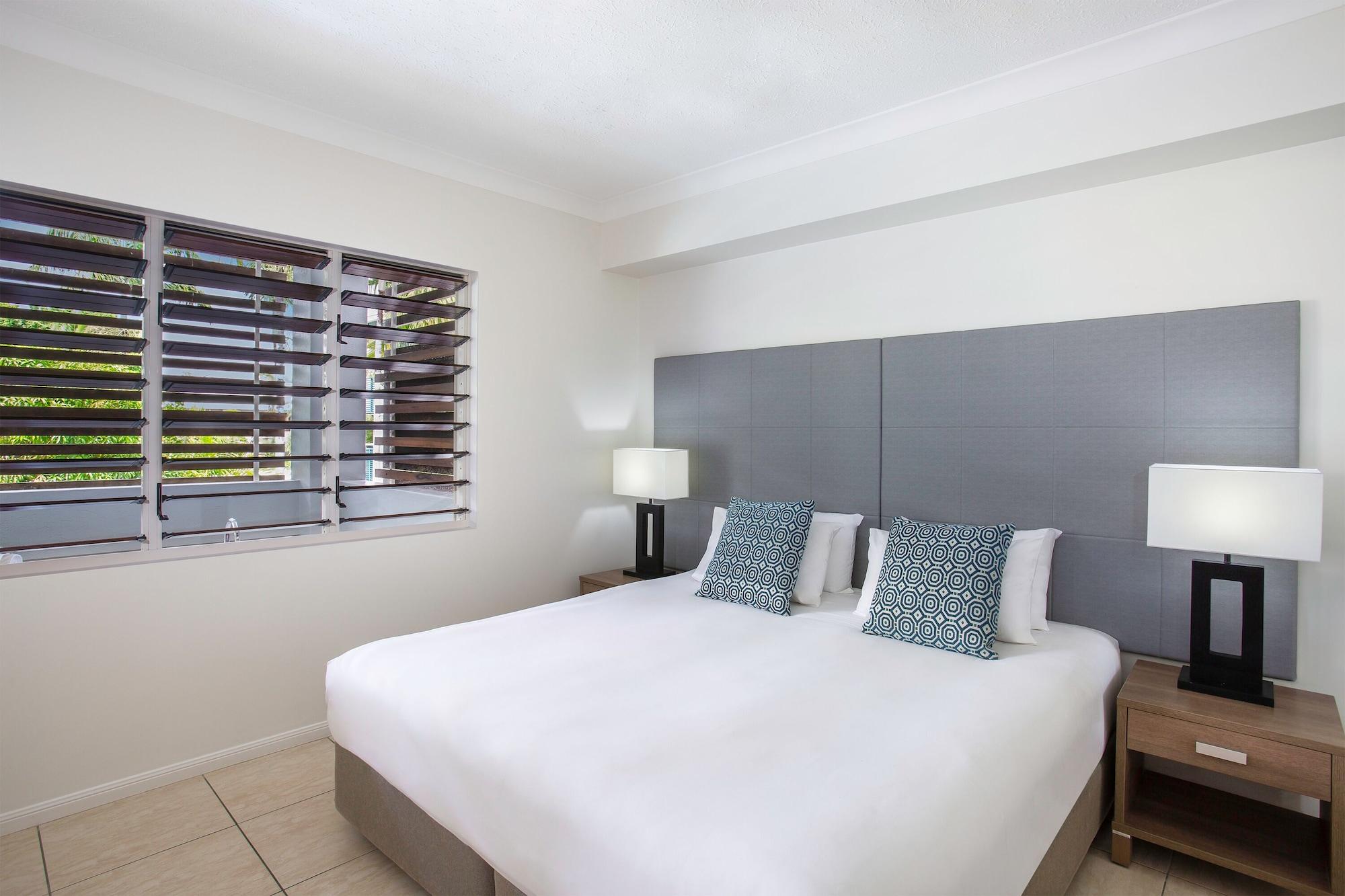 Mantra Aqueous On Port Aparthotel Port Douglas Bagian luar foto