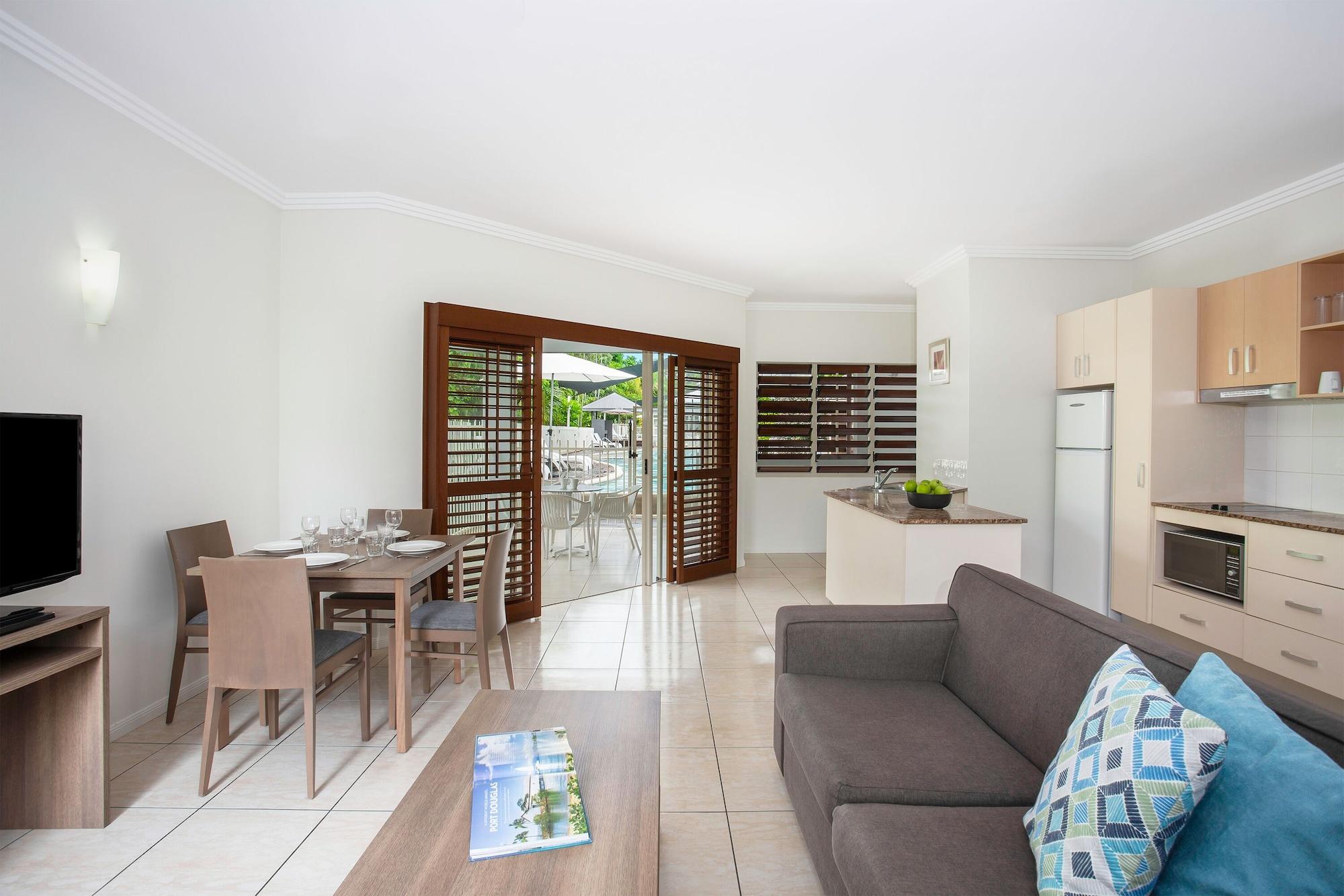 Mantra Aqueous On Port Aparthotel Port Douglas Bagian luar foto