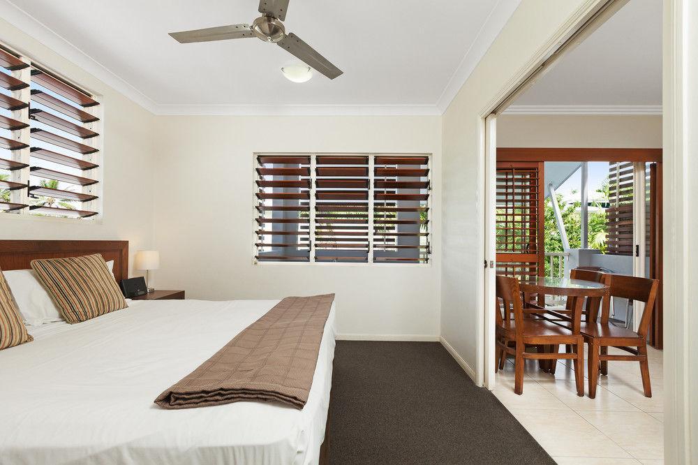 Mantra Aqueous On Port Aparthotel Port Douglas Bagian luar foto