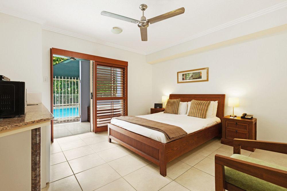 Mantra Aqueous On Port Aparthotel Port Douglas Bagian luar foto
