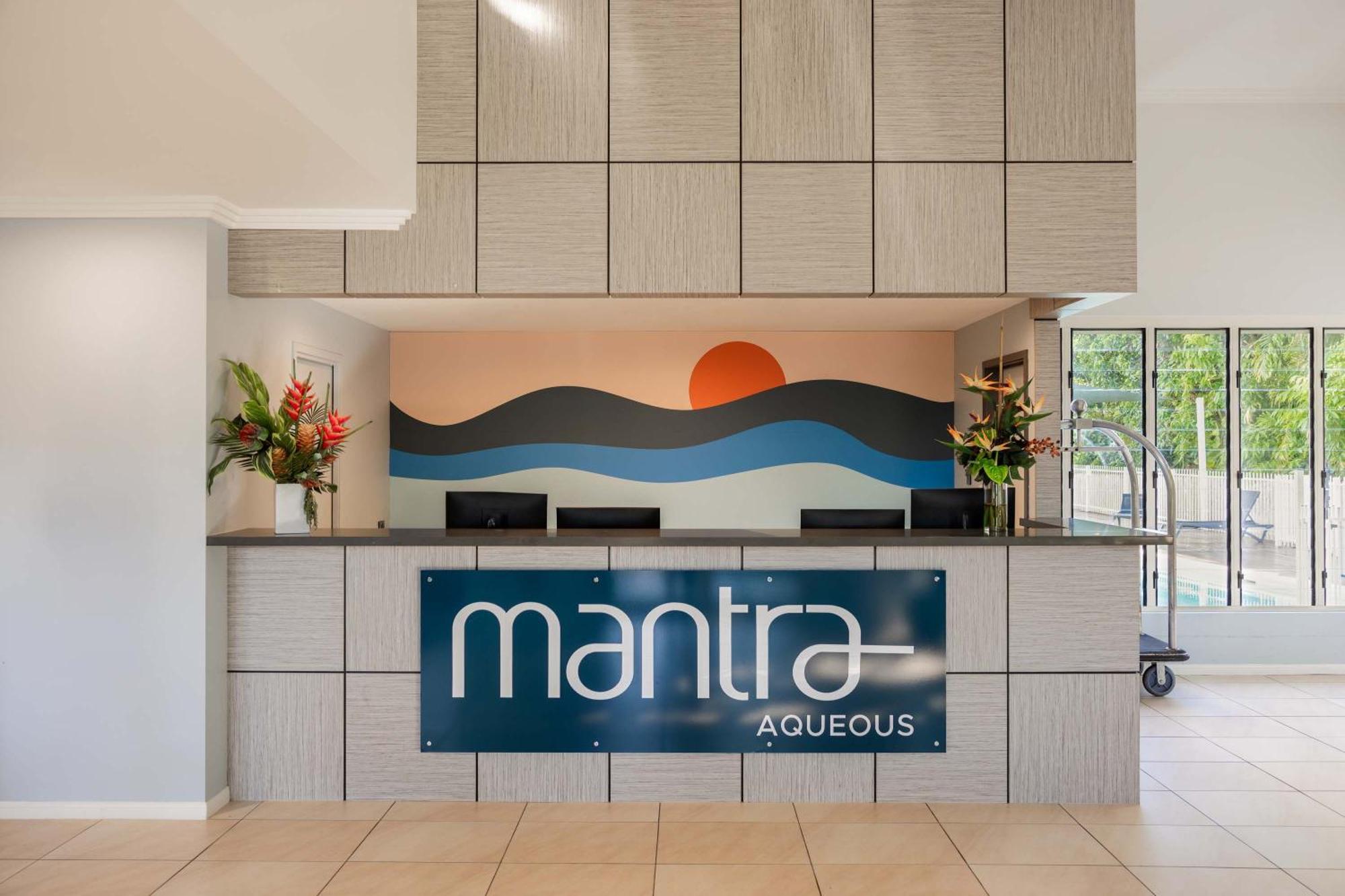 Mantra Aqueous On Port Aparthotel Port Douglas Bagian luar foto