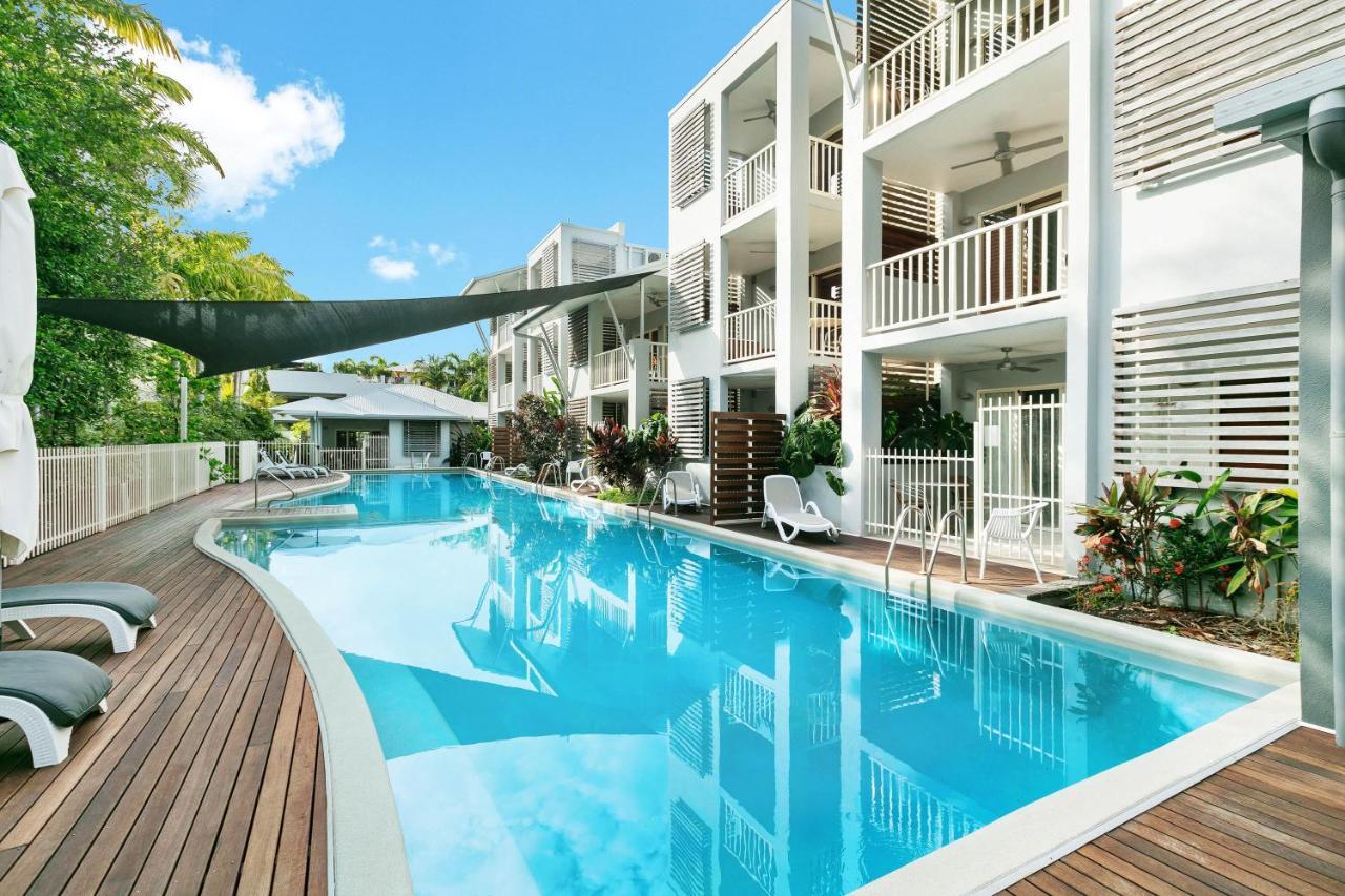 Mantra Aqueous On Port Aparthotel Port Douglas Bagian luar foto